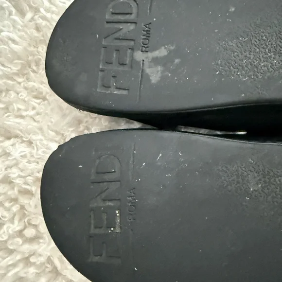 Fendi Black Leather Slides with Gold Logo Hardware - Picture 6 of 7